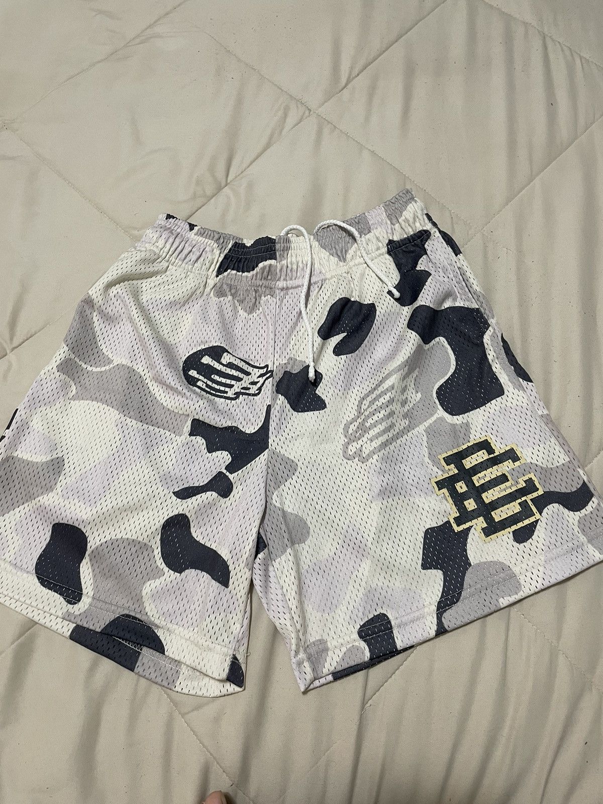 Mens EE Baggy Basketball Shorts – Eric Emanuel Black Mesh Shorts with Camo & Graphics