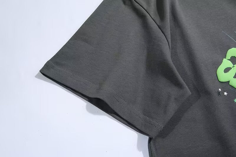 Spider Dark Gray Vintage Tarantula Graphic T-Shirt Unique Design That Catches the Eye