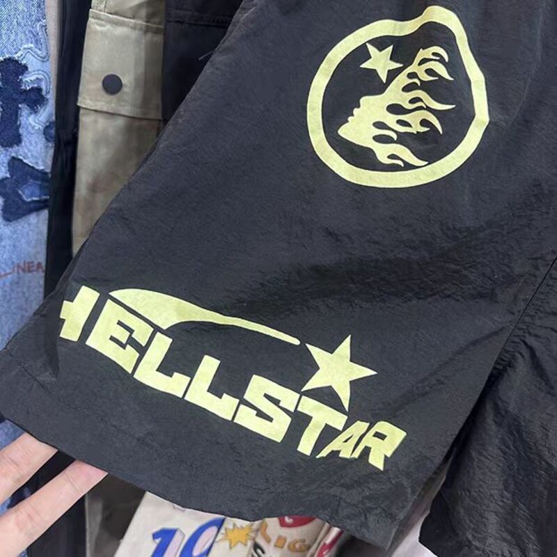 Hellstar LeisureFit Shorts – Relaxed Cut with Laid-Back Vibes